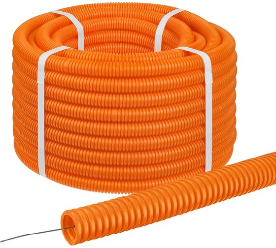 Оранжевая гофрированная труба для электропроводки, скрученная в рулон и закрепленная белыми стяжками. Часть трубы развернута.