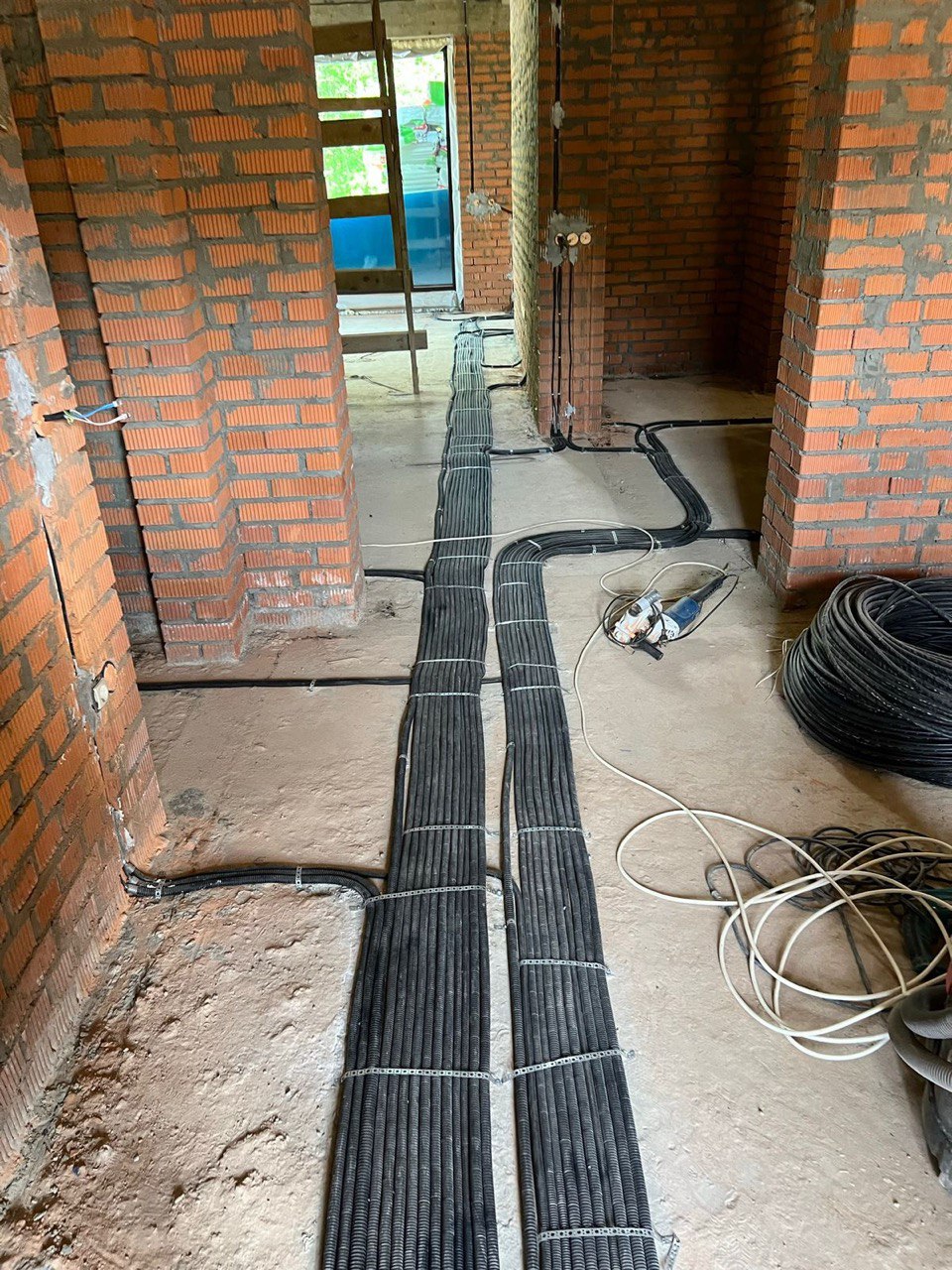 Электромонтаж работа 16